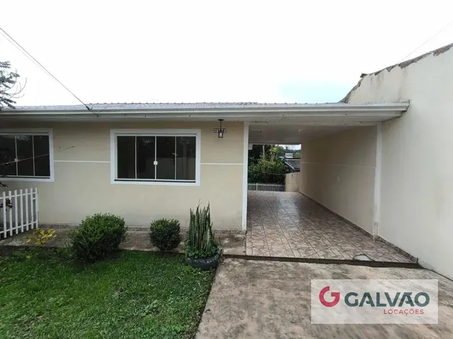 Casa 3 quartos e 1 banheiro, para alugar, no bairro Pilarzinho em Curitiba