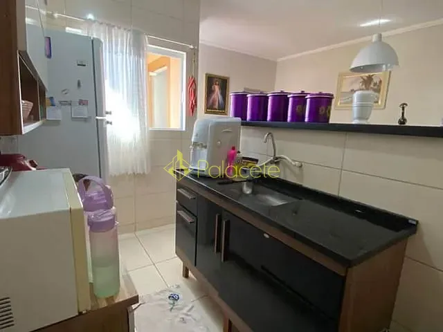 Casa com 175m² 2 quartos e 2 banheiros, à venda, no bairro Residencial e Comercial Cidade Jardim em Pindamonhangaba