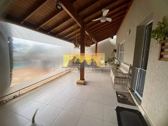 Casa com 372m², à venda, no bairro Parque das Indústrias em Paulínia