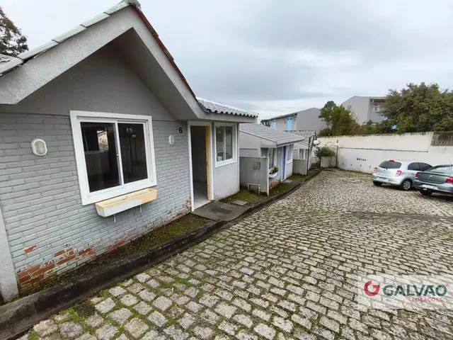 Casa 2 quartos e 1 banheiro, para alugar, no bairro Barreirinha em Curitiba
