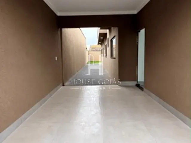 Casa com 200m² 3 quartos e 1 banheiro, à venda, no bairro vila Oliveira  em Aparecida de Goiânia