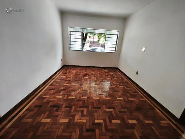 Casa 3 quartos e 2 banheiros, à venda, no bairro Jardim Nova Europa em Campinas