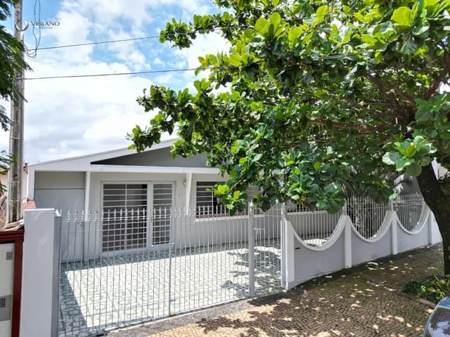 Casa 3 quartos e 2 banheiros, à venda, no bairro Jardim Nova Europa em Campinas