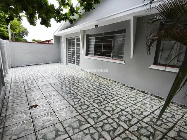 Casa 3 quartos e 2 banheiros, à venda, no bairro Jardim Nova Europa em Campinas