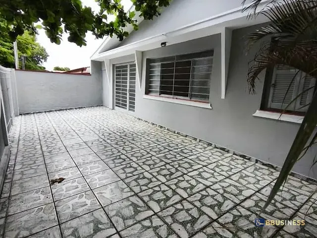 Casa 3 quartos e 2 banheiros, à venda, no bairro Jardim Nova Europa em Campinas