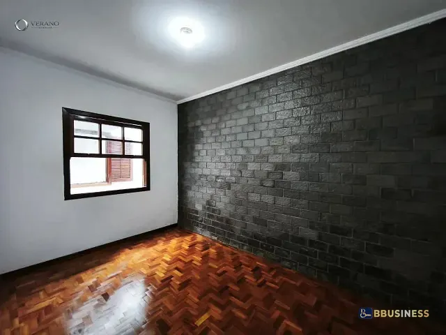Casa 3 quartos e 2 banheiros, à venda, no bairro Jardim Nova Europa em Campinas