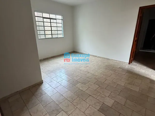 Casa com 300m² 3 quartos e 1 banheiro, à venda, no bairro Vila Magalhães em Guaxupé