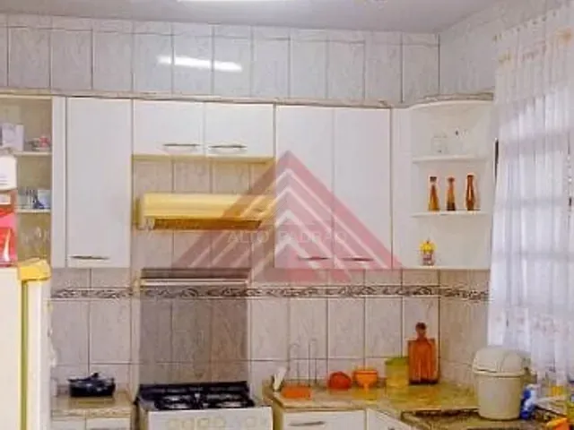 Casa com 480m² 4 quartos e 3 banheiros, à venda, no bairro Jardim Bom Recanto em Mauá