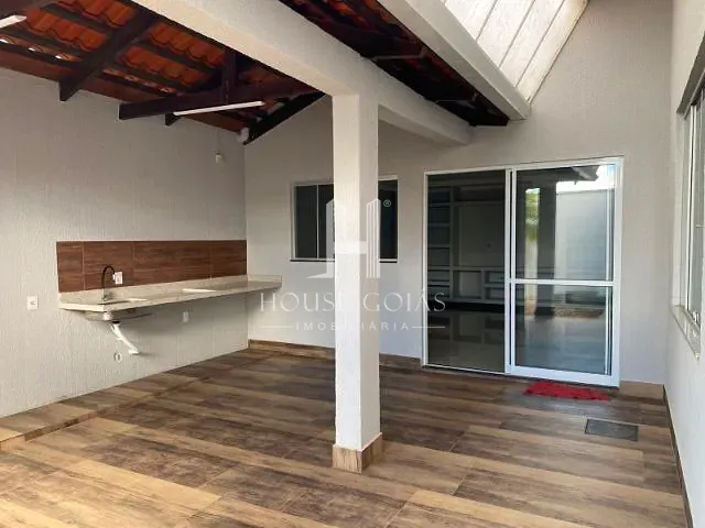 Casa com 267m² 3 quartos e 2 banheiros, à venda, no bairro Parque Anhanguera em Goiânia