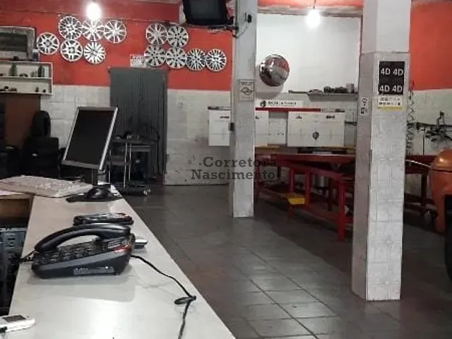 Casa com 250m² 2 quartos e 3 banheiros, à venda, no bairro Jardim Paraíso em Jacareí