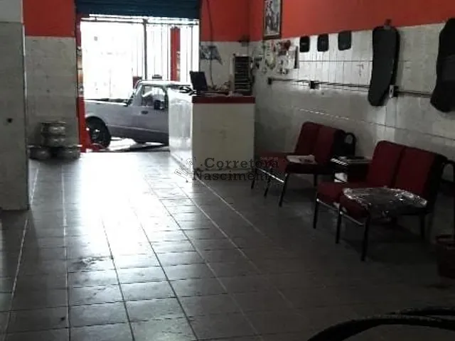 Casa com 250m² 2 quartos e 3 banheiros, à venda, no bairro Jardim Paraíso em Jacareí