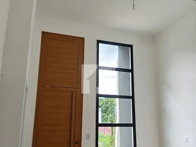 Casa com 255m² 3 quartos e 5 banheiros, à venda, no bairro Loteamento Jardim Ipanema em Jundiaí