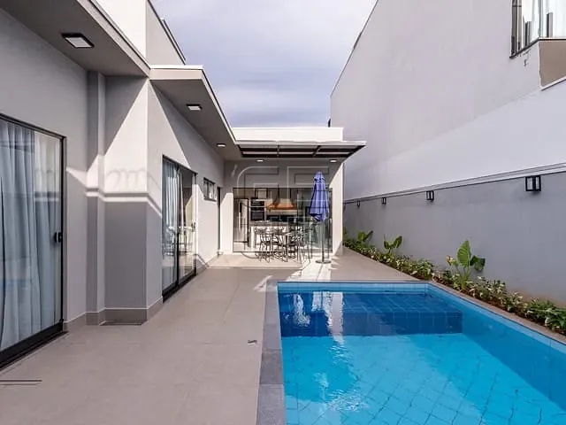 Casa com 250m² 3 quartos e 3 banheiros, à venda, no bairro Jardim Montecatini em Londrina
