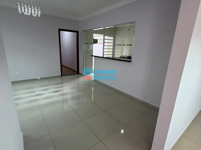 Casa 3 quartos e 2 banheiros, à venda, no bairro Vila Magalhães em Guaxupé