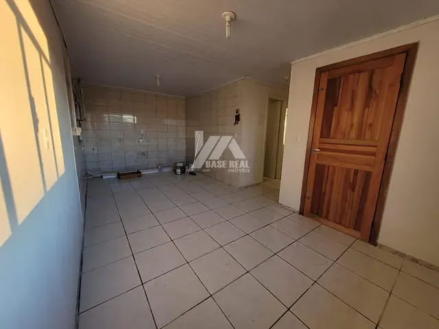 Casa com 330m² 2 quartos e 1 banheiro, à venda, no bairro Nova Rússia em Ponta Grossa