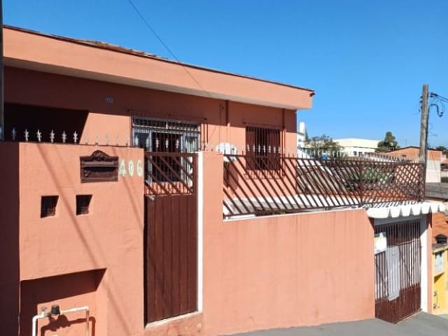 Casa com 250m² 4 quartos e 2 banheiros, à venda, no bairro Jardim Rosalina em Cotia