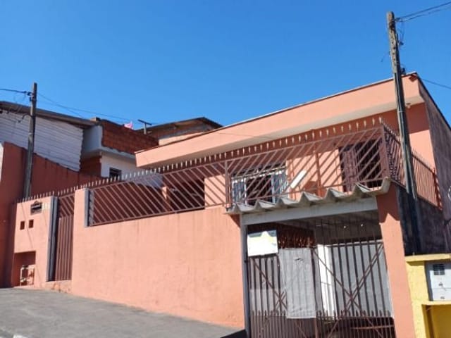 Casa com 250m² 4 quartos e 2 banheiros, à venda, no bairro Jardim Rosalina em Cotia