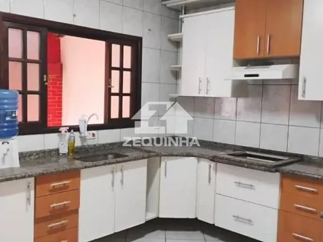 Casa com 102m² 2 quartos e 3 banheiros, à venda, no bairro Pestana em Osasco