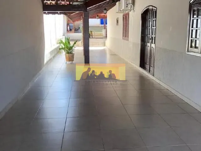 Casa com 877m² 4 quartos e 5 banheiros, à venda, no bairro Jardim dos Calegaris em Paulínia