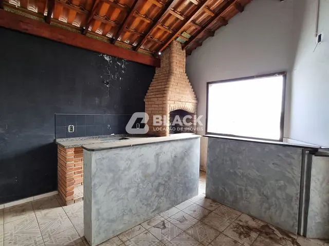 Casa com 156m², para alugar, no bairro Wanel Ville 4 em Sorocaba
