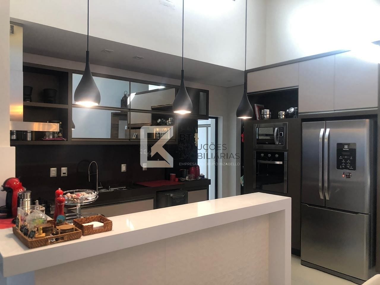 Casa à venda e aluguel com 3 quartos, 209m² - Foto 13