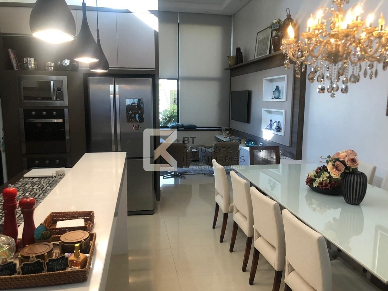 Casa à venda e aluguel com 3 quartos, 209m² - Foto 12