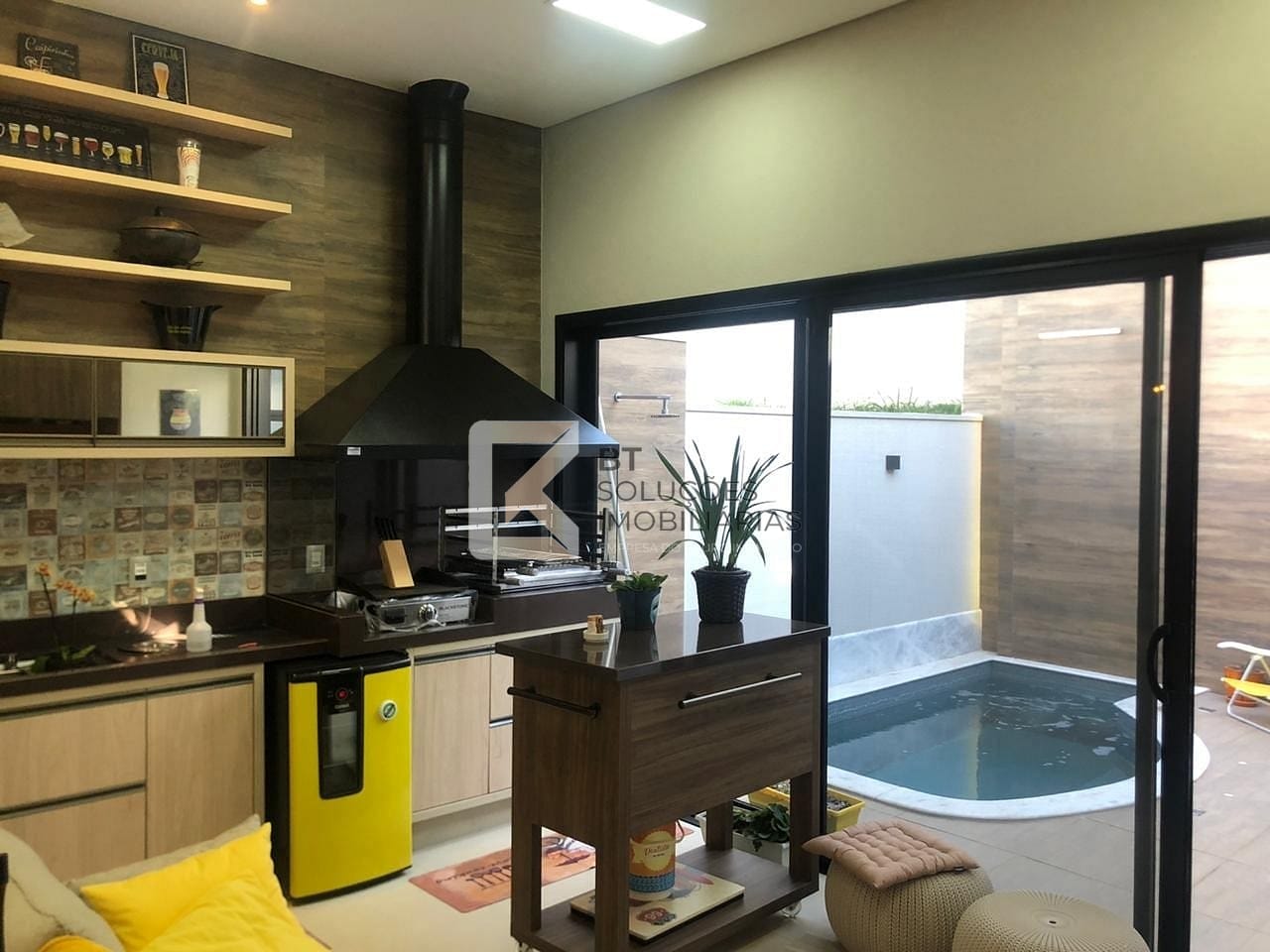 Casa à venda e aluguel com 3 quartos, 209m² - Foto 47
