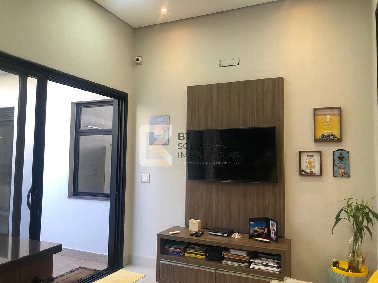 Casa à venda e aluguel com 3 quartos, 209m² - Foto 30