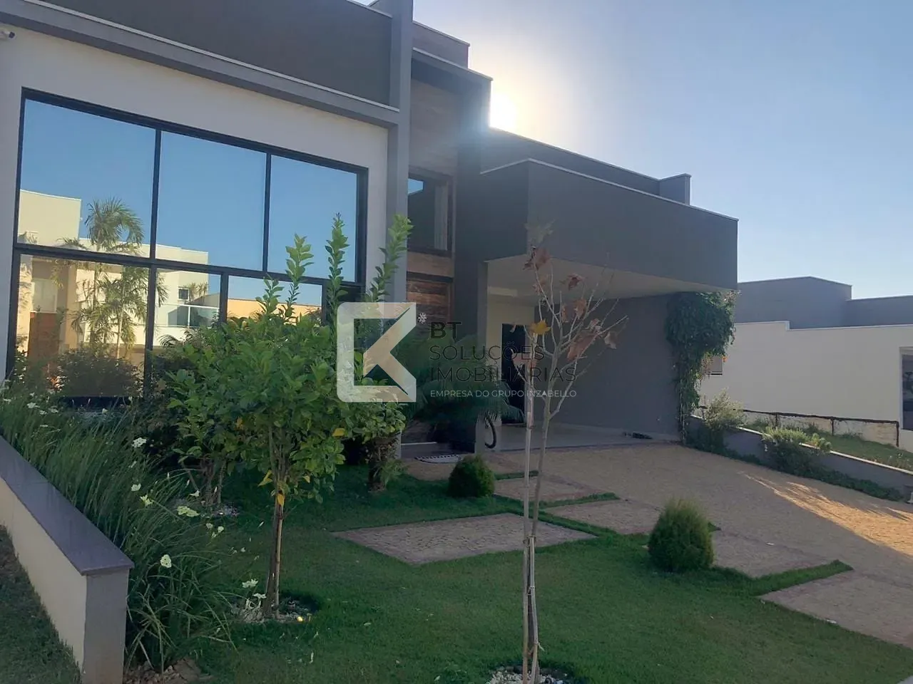 Casa, 3 quartos, 209 m² - Foto 2