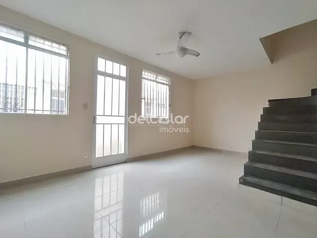 Casa com 106m² 3 quartos e 2 banheiros, à venda, no bairro Itapoã em Belo Horizonte