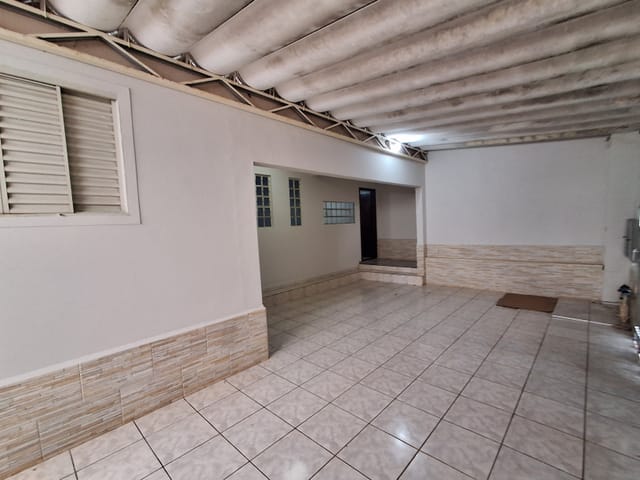 Casa 3 quartos e 2 banheiros, para alugar, no bairro Jardim Vale do Sol em Birigüi
