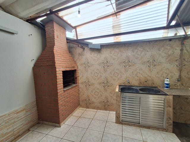 Casa 3 quartos e 2 banheiros, para alugar, no bairro Jardim Vale do Sol em Birigüi
