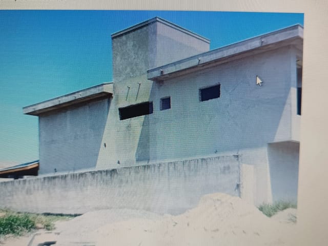 Casa com 300m² 4 quartos e 4 banheiros, à venda, no bairro Água Preta em Pindamonhangaba