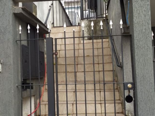 Casa com 250m² 6 quartos e 3 banheiros, à venda, no bairro Jardim D'abril em Osasco