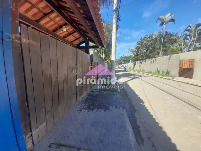 Casa com 314m² 4 quartos e 2 banheiros, à venda, no bairro Maresias em São Sebastião