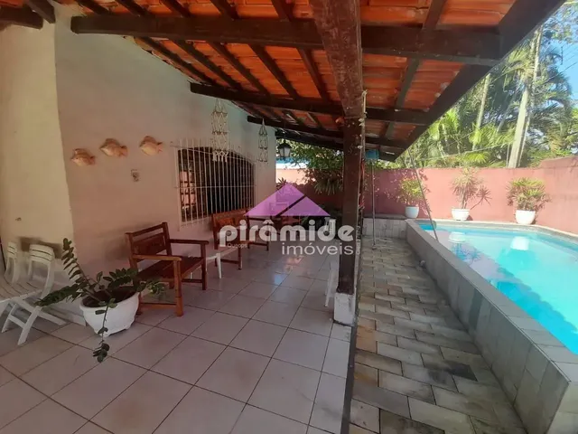 Casa com 314m² 4 quartos e 2 banheiros, à venda, no bairro Maresias em São Sebastião