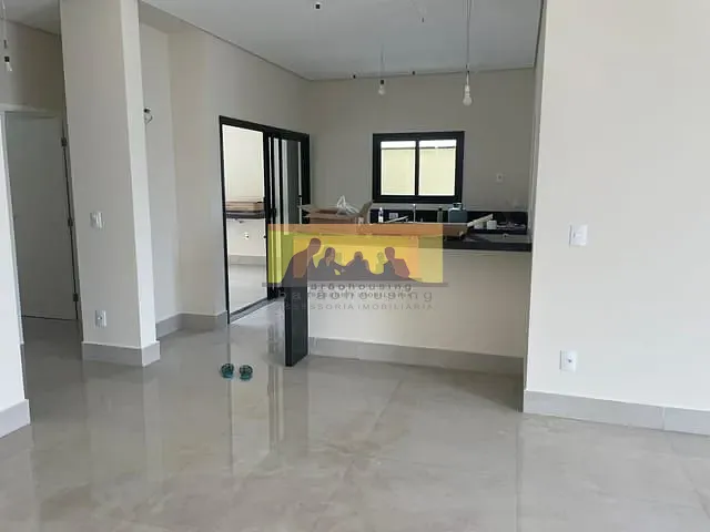 Casa com 300m², à venda, no bairro João Aranha em Paulínia