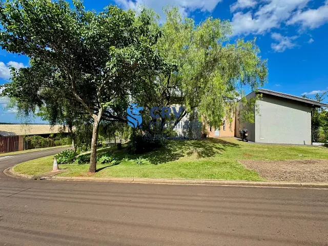Casa 3 quartos e 4 banheiros, à venda, no bairro Estância Cabral em Cambé