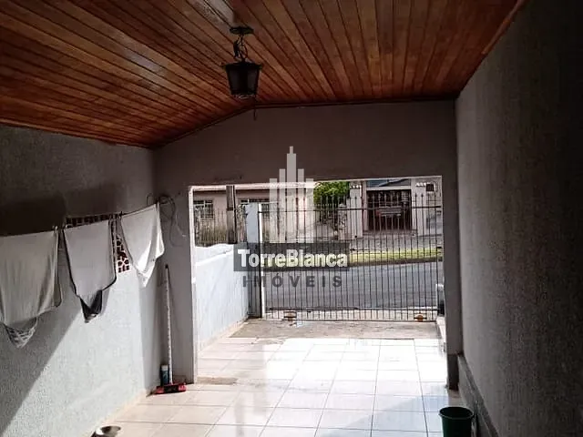 Casa com 462m² 5 quartos e 2 banheiros, à venda, no bairro Uvaranas em Ponta Grossa