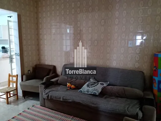 Casa com 462m² 5 quartos e 2 banheiros, à venda, no bairro Uvaranas em Ponta Grossa