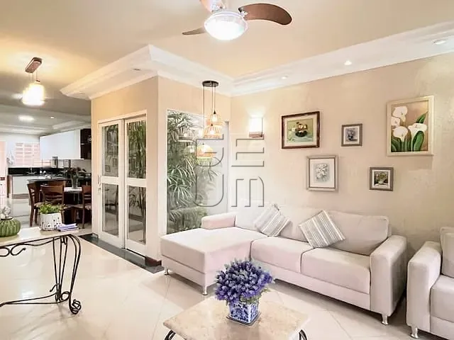 Casa com 250m² 3 quartos e 3 banheiros, à venda, no bairro condomínio Havana  em Londrina