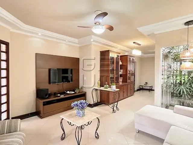 Casa com 250m² 3 quartos e 3 banheiros, à venda, no bairro condomínio Havana  em Londrina