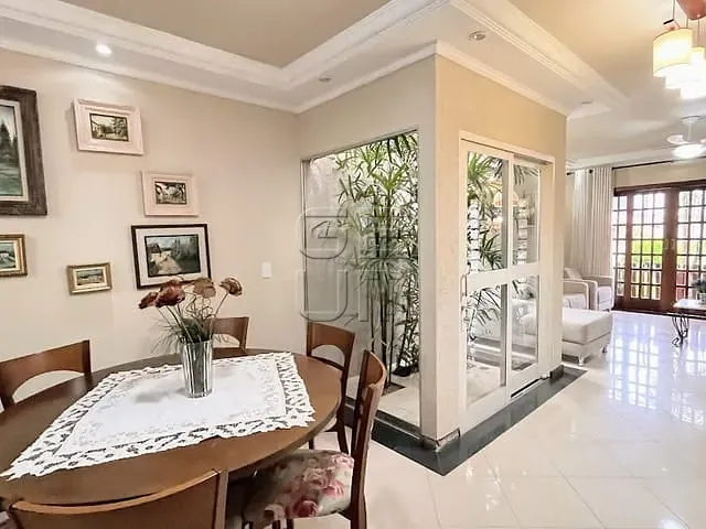 Casa com 250m² 3 quartos e 3 banheiros, à venda, no bairro condomínio Havana  em Londrina