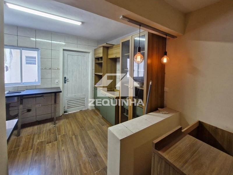 Casa à venda com 2 quartos, 10m² - Foto 1