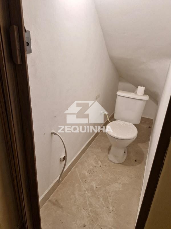 Casa à venda com 2 quartos, 10m² - Foto 11