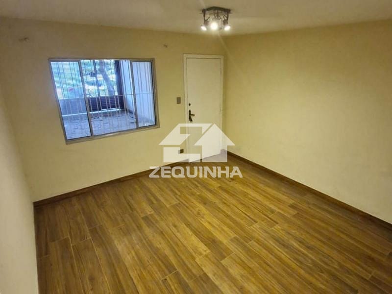 Casa à venda com 2 quartos, 10m² - Foto 17
