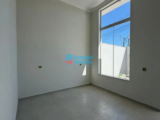 Casa com 250m² 3 quartos e 2 banheiros, à venda, no bairro Jardim Ouro Verde em Guaxupé