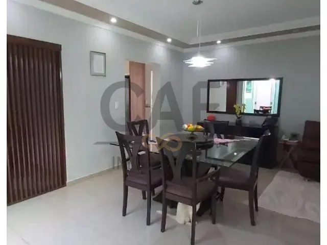 Casa à venda, no bairro Jardim Europa em Jaguariúna
