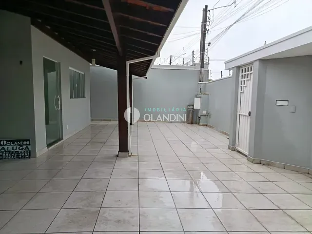 Casa com 300m² 3 quartos e 2 banheiros, para alugar, no bairro Egydio Tagliari em Artur Nogueira