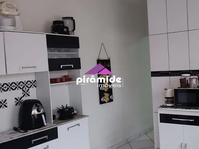 Casa com 125m² 2 quartos e 1 banheiro, à venda, no bairro Jardim Pararangaba em São José dos Campos